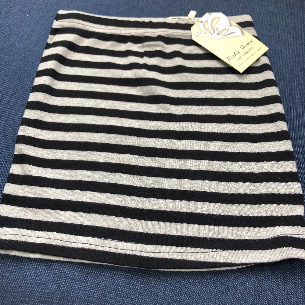 GIRLS PENCIL SKIRT...SIZE 5